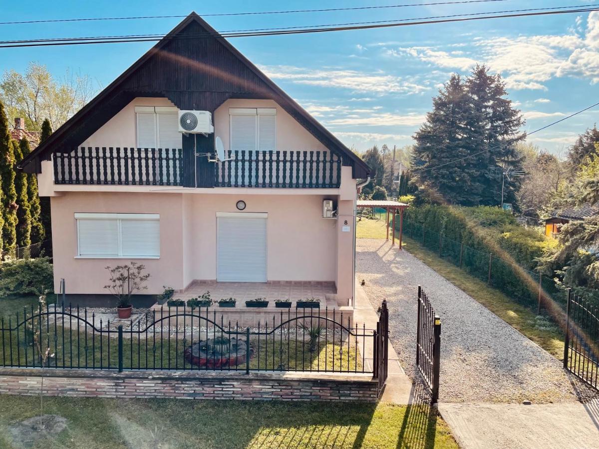 Betti Villa Balatonkeresztúr Eksteriør billede